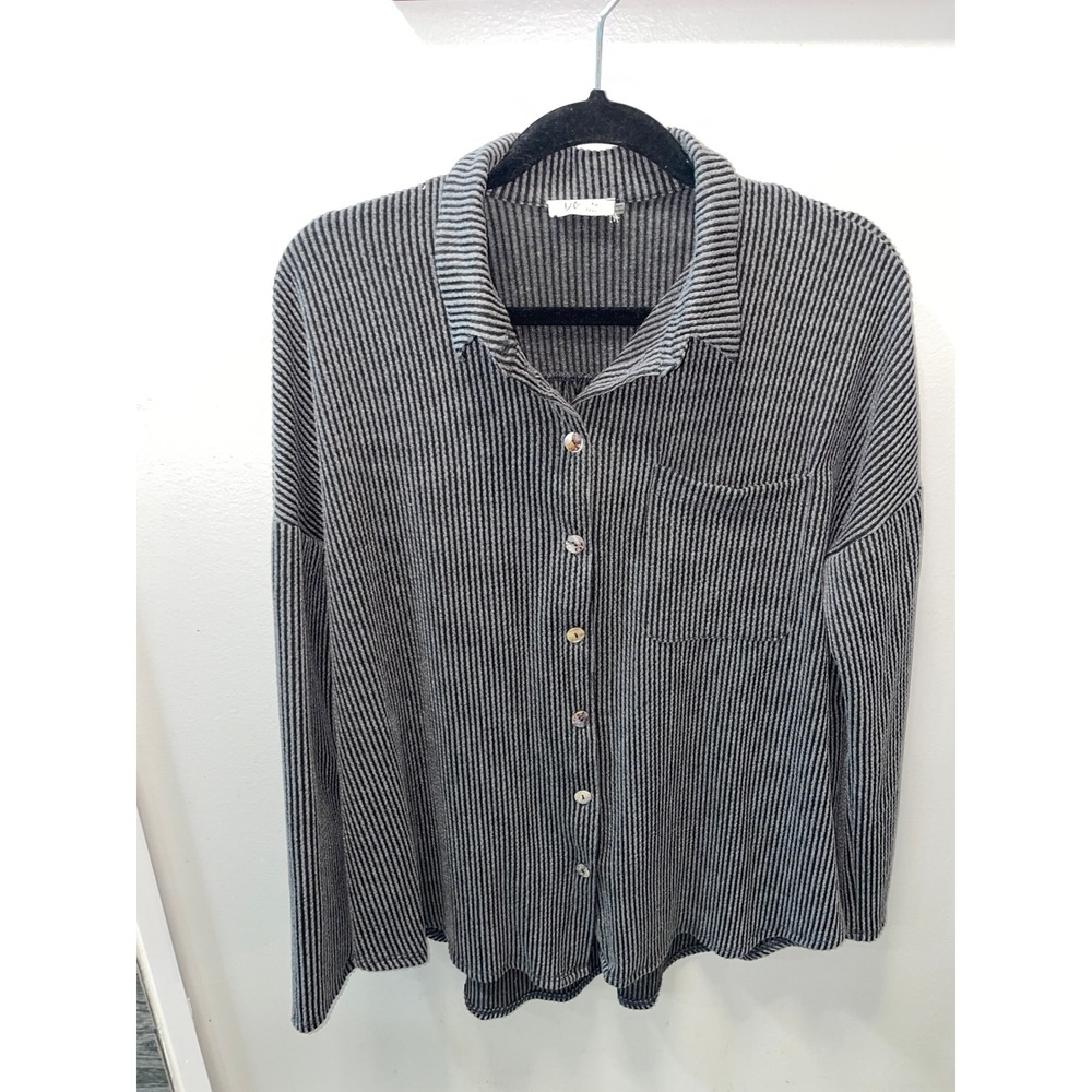Blumin Apparel Womens Grey Striped Ribbed Knit Button Down Shirt Size M T17263W